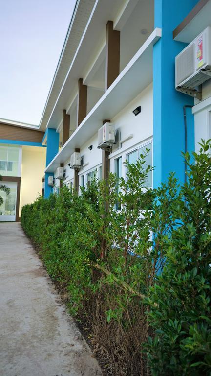 The Color Place Nakhonratchasima Esterno foto